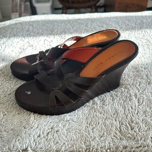 Gianni Bini Women's 8 Zig Zag Slip On Wedge Heel Brown Leather Cutout Sandals